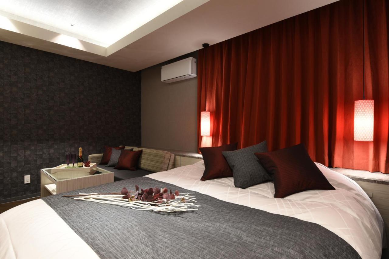 Hotel Zen Sennichimae (Adults Only) Osaka Exterior photo